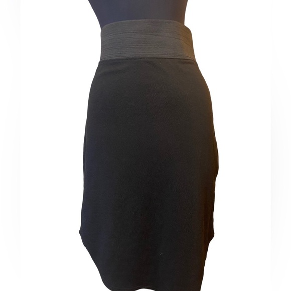 “Got To Have It” Black Midi Waist Skirt - Picture 6 of 9